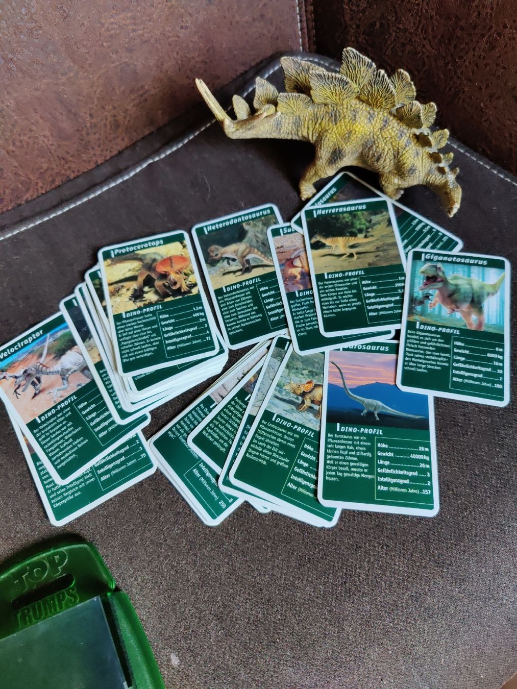 Schleich Giocattoli: Dino set Top Trhumps Stegosaurus – Usato da Degersheim venduto da HariOm 1