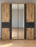 Moderner Kleiderschrank mit Spiegel