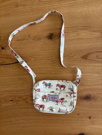 Herzige Handtasche für Mädchen