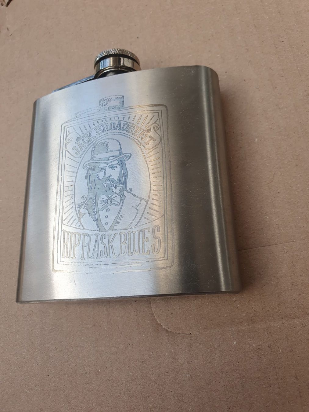 Altro: 2 Flachmann+1 Zigarettenetui(Jack Broadbent's Hip Flask Blue – Usato da Basel venduto da FirstClass4000 2