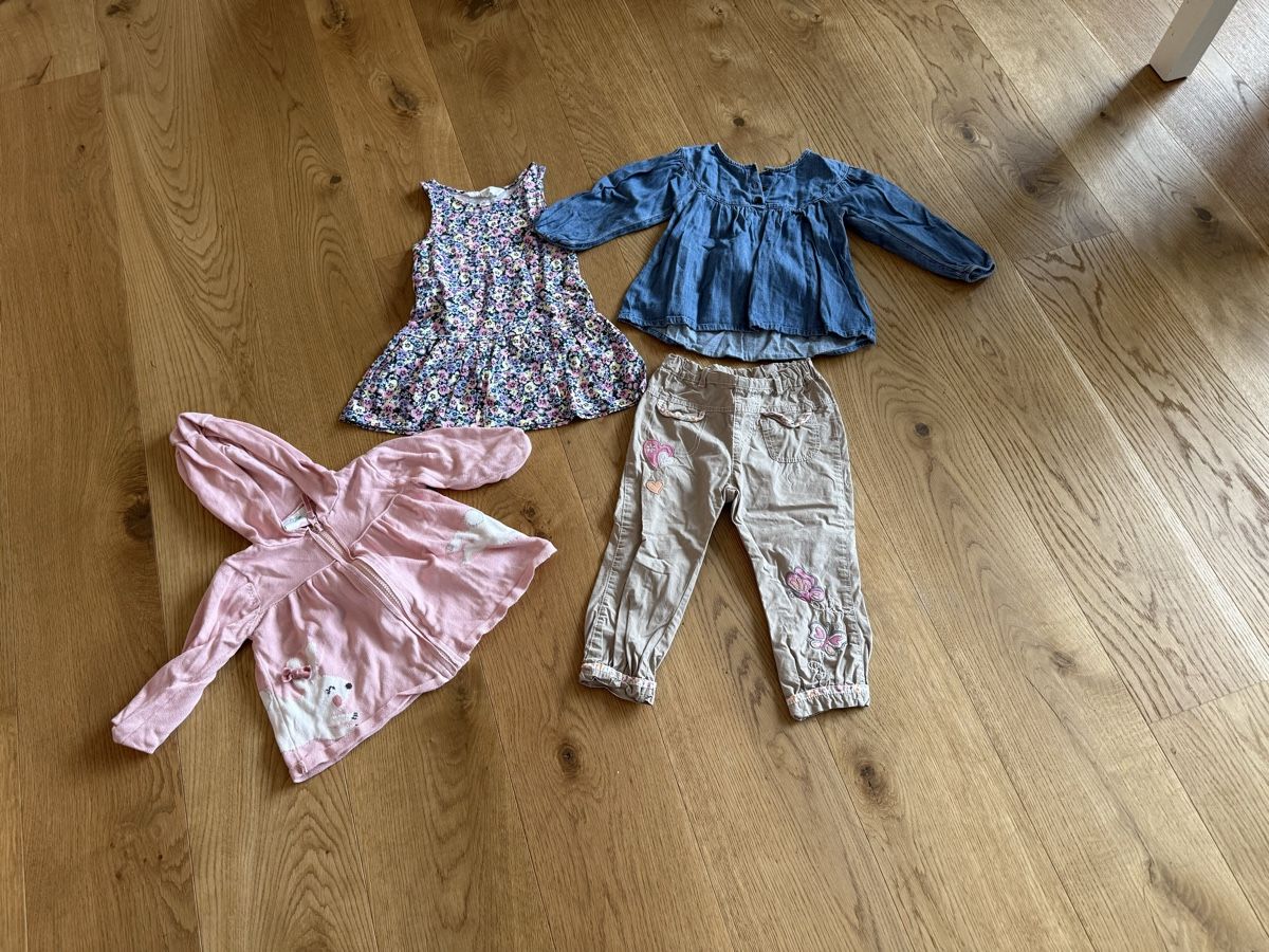 Ensembles coordonnés: Mädchen Kleider 92 – D'occasion à Kaisten par kar83