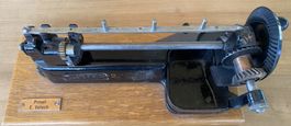 Antiker Tischspitzer Jupiter 2, Guhl und Harbeck