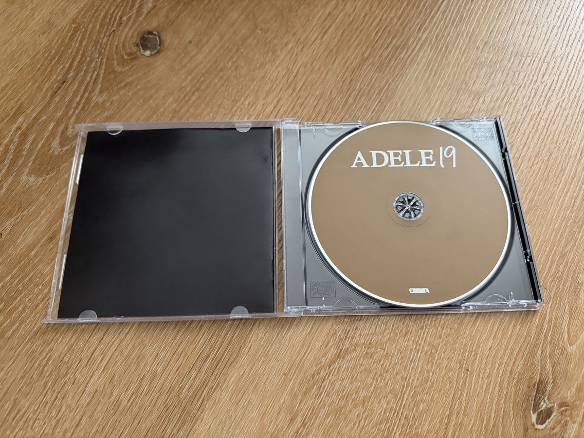 CD: Adele 19  – Usato da Ettingen venduto da robbenlos 2