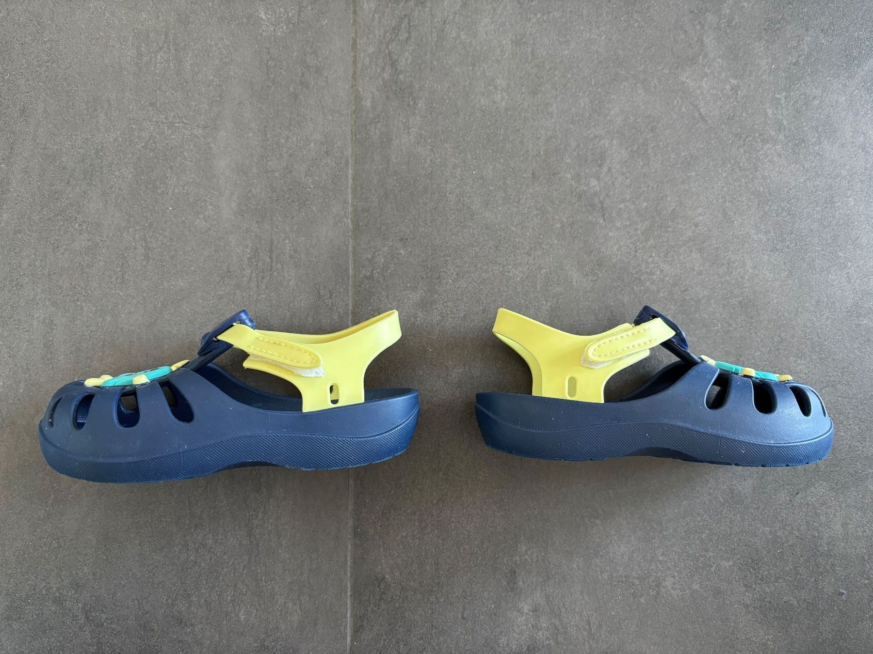 Ipanema Scarpe per ragazzi: Ipanema Strandschuh Gr. 24 – Nuovo (secondo la descrizione) da Oberägeri venduto da MariaLehman 1