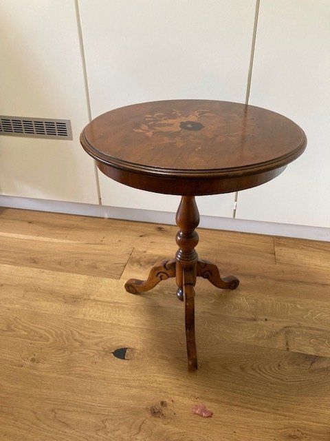Tische: Beistelltisch – Gebraucht aus Gossau ZH von lordinio 2