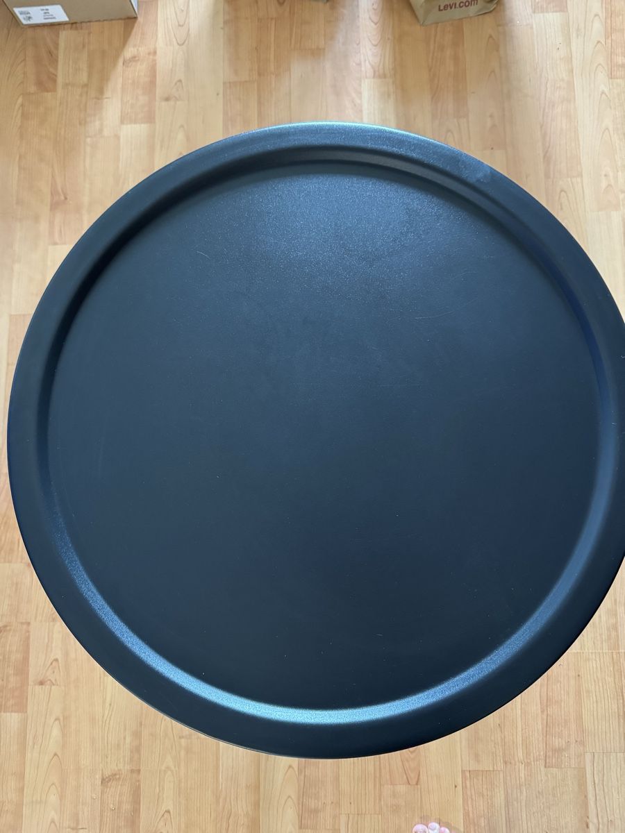 Tavoli: Table basse ronde noire, style industriel, avec rangement – Usato da Nyon venduto da tingloo 2