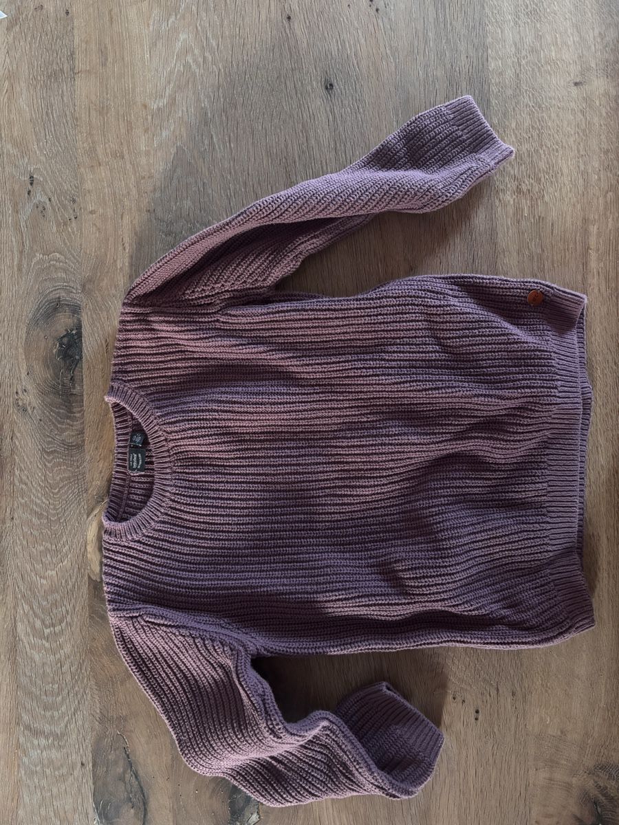 Pullover & Sweatshirts: Gut erhaltener Pullover - 116 – Gebraucht aus Maur von RNC237