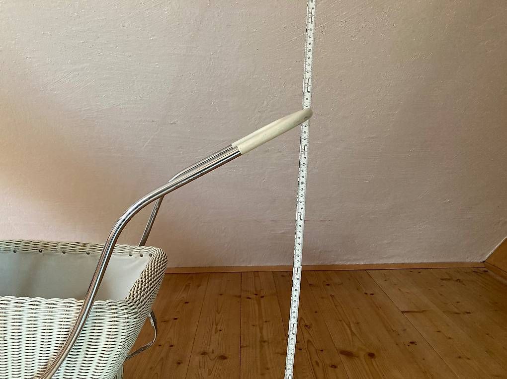 Carrozzine per bambole: Alter klassischer Kinderwagen – Usato da Mettmenstetten venduto da PRHX 3