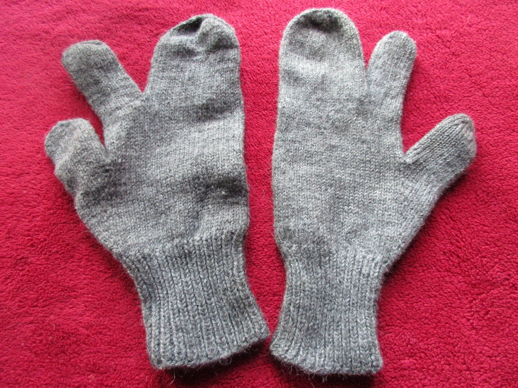 Armée suisse Armes blanches: Handschuhe (C) – D'occasion à Bowil par vifi01