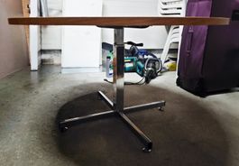 Runder Tisch Holz Chrom verstellbar gebraucht, Salontisch 1M