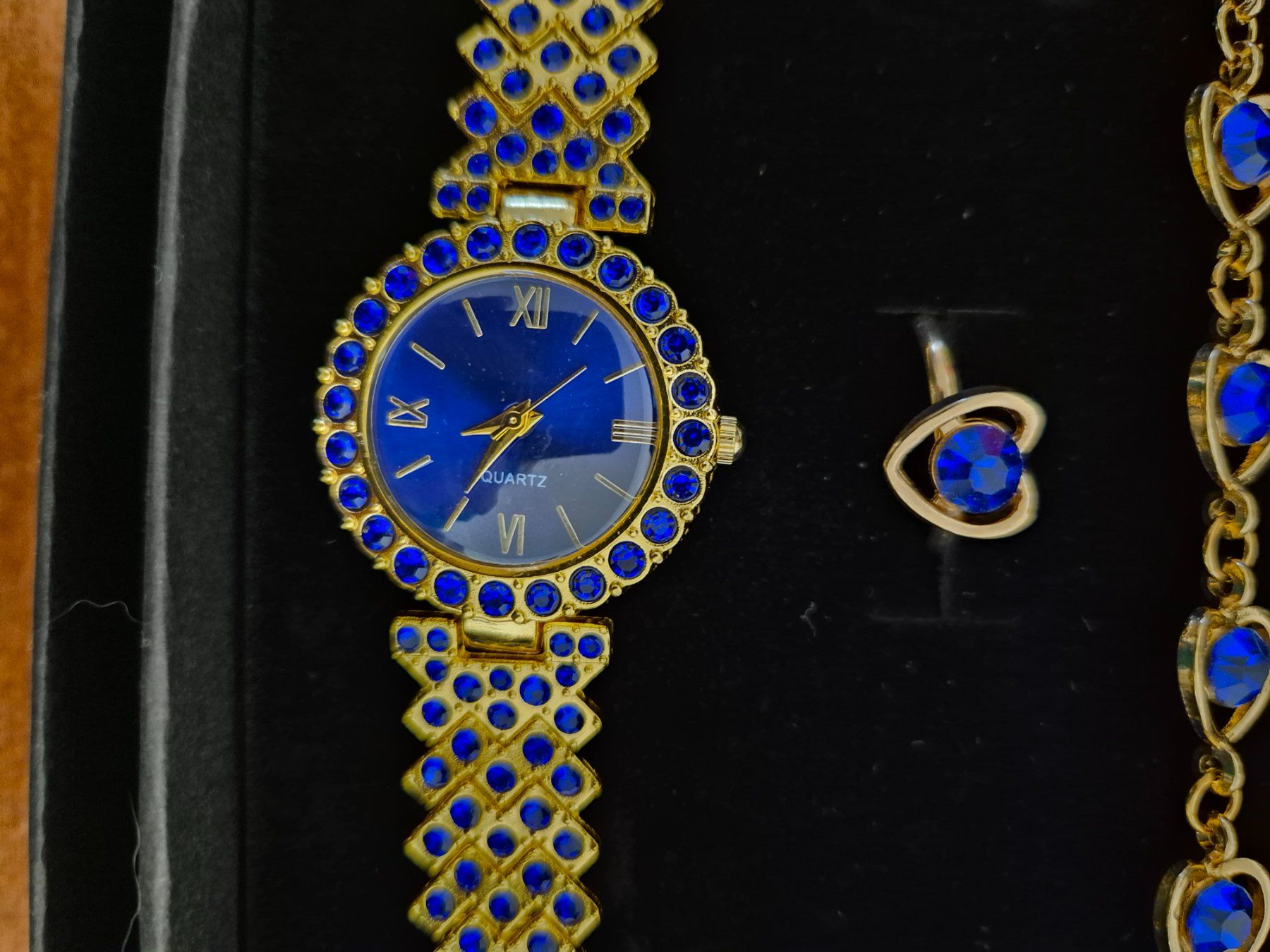 Orologi: Schmuckset mit Uhr – Nuovo e nell'imballaggio originale da Würenlos venduto da sul_cm8q 1