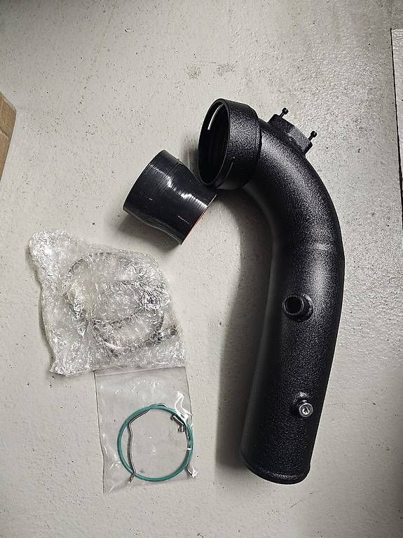 Toutes les pièces auto: Bmw Alu Chargepipe – D'occasion à Windisch par Tech52