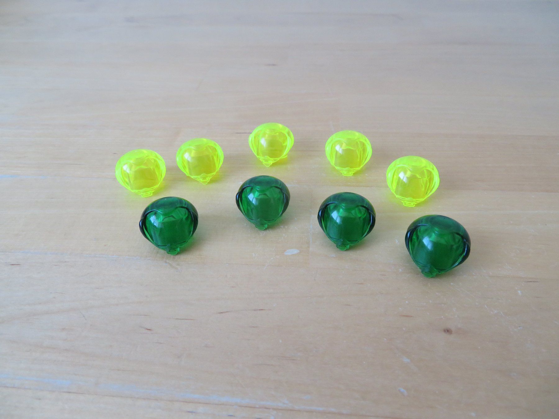 Lego Spielzeuge: LEGO Ergänzung "Insectoid Helme" – Gebraucht aus Zürich von piroma