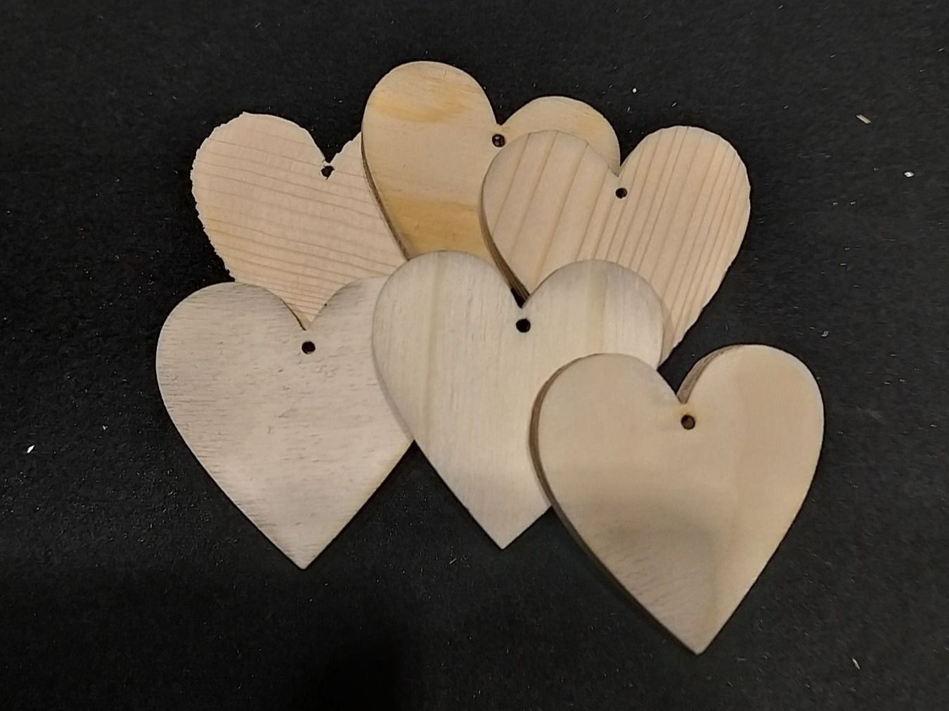 Holzartikel: 18 Stk. Herzen Holz Deko – Neu (gemäss Beschreibung) aus Widnau von Crewo 1