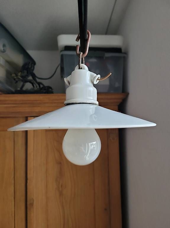 Kronleuchter & Deckenlampen: Alte Stall Lampe – Gebraucht aus Schaffhausen von 0607 1
