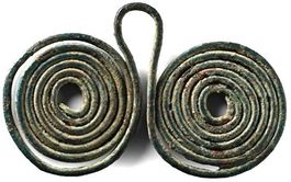 Bronze Age spectacle pendant (1400-1200 BC)