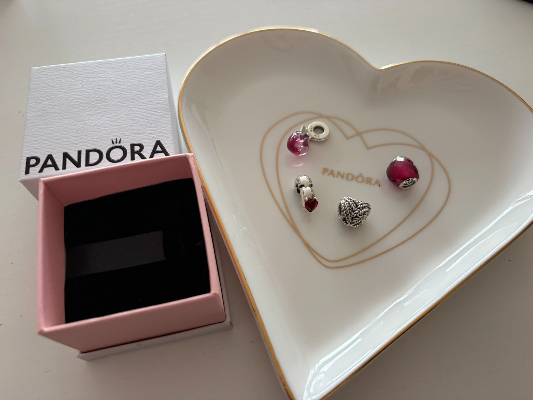 Pandora Ciondoli: Pandora Charms - Herz – Nuovo (secondo la descrizione) da Othmarsingen venduto da Pandabaerchen