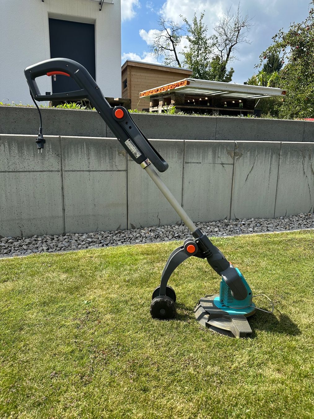 Gardena Tagliaerba: Gardena Elektro-Trimmer ComfortCut – Usato da Freienwil venduto da 2004Alec 1
