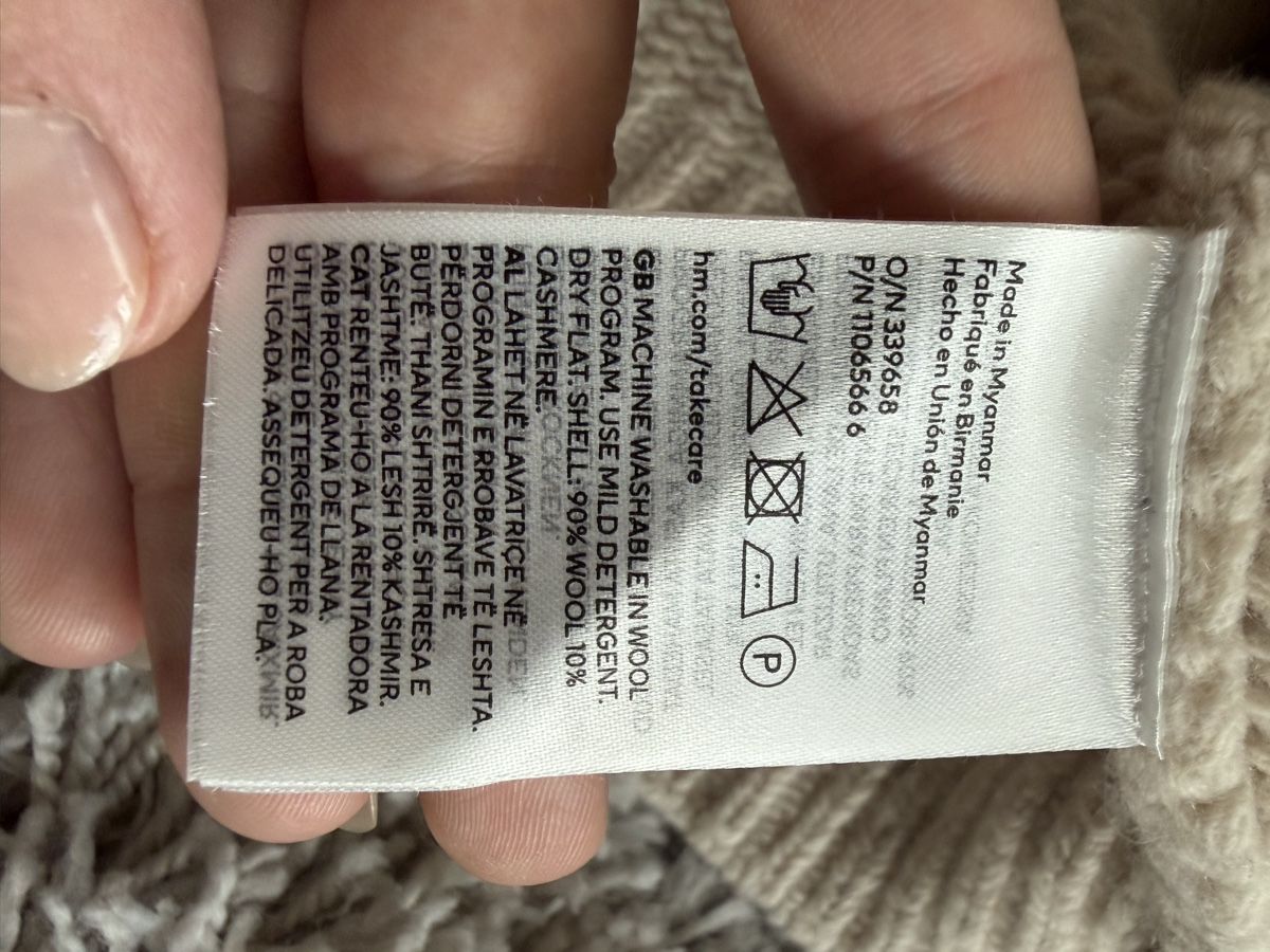 H&M Pulls & Sweat-shirts: Pullover – Neuf (Voir description) à Lotzwil par etienneundjoelle 1