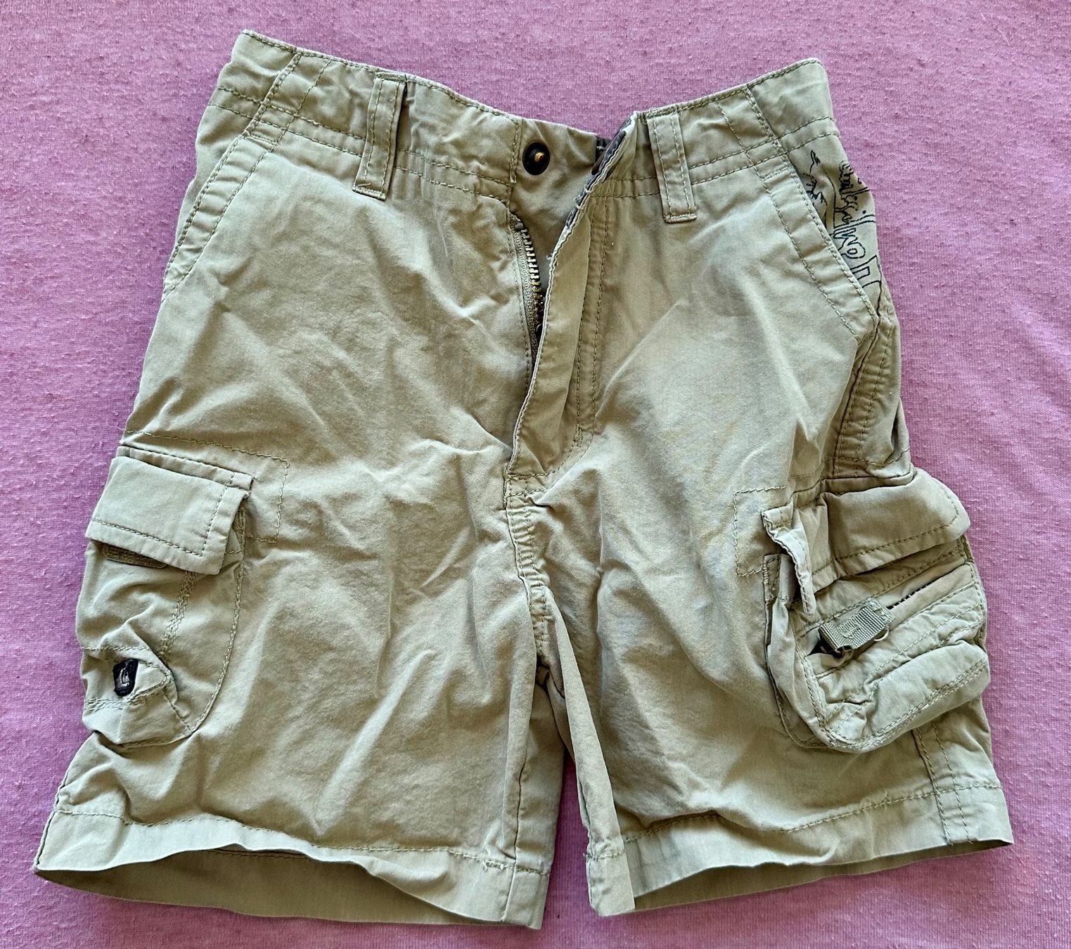 Quiksilver Pantaloni: Shorts Quiksilver – Usato da Dürrenroth venduto da tvy_bh56