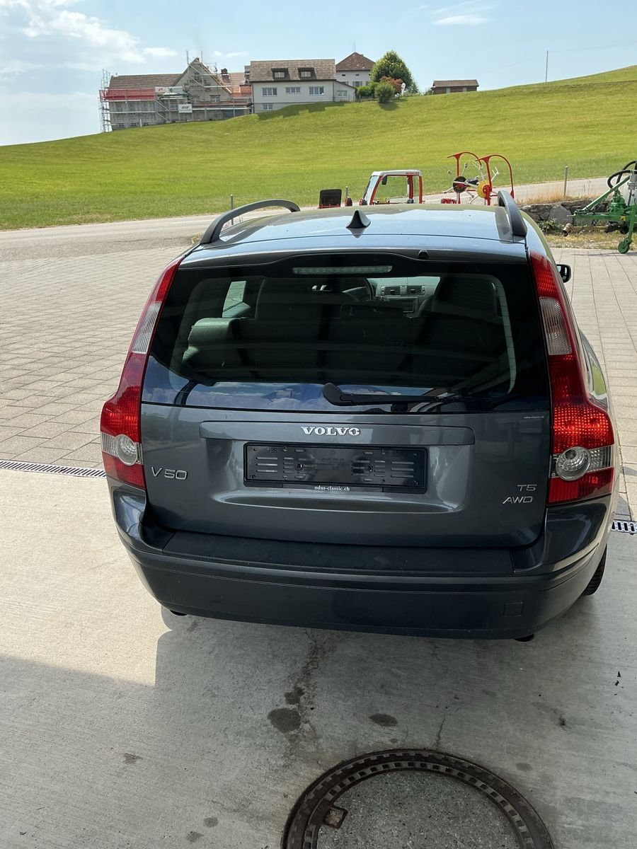 Volvo Autos: Volvo V50 T5 AWD – D'occasion à Stein AR par aut_fx2l 1