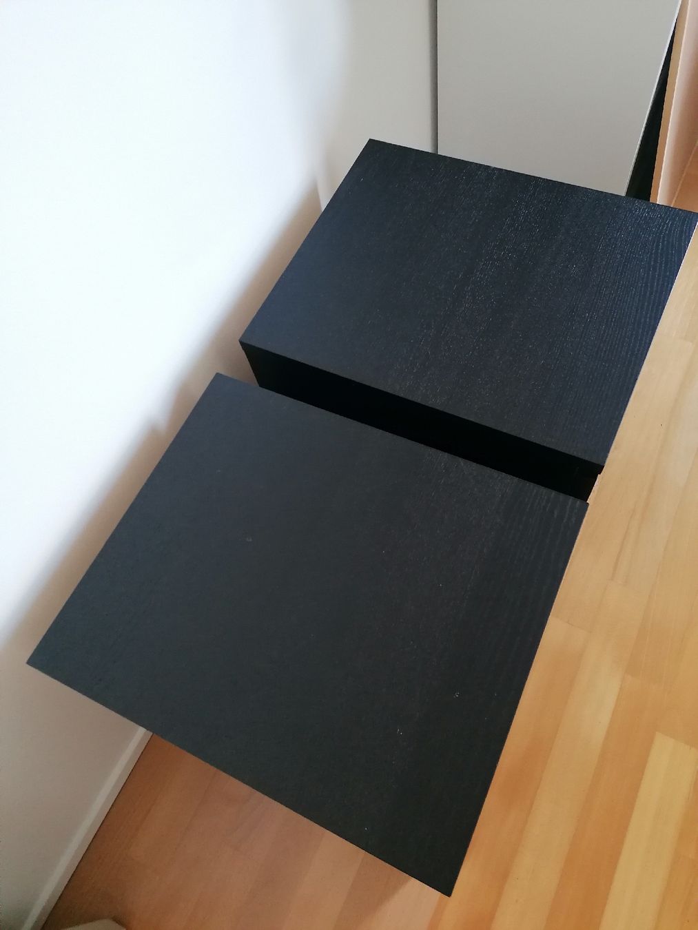 Comodini: Two IKEA Nachttische Bedside Tables Dark Brown/Black – Usato da Zürich venduto da thesuccessnow 3