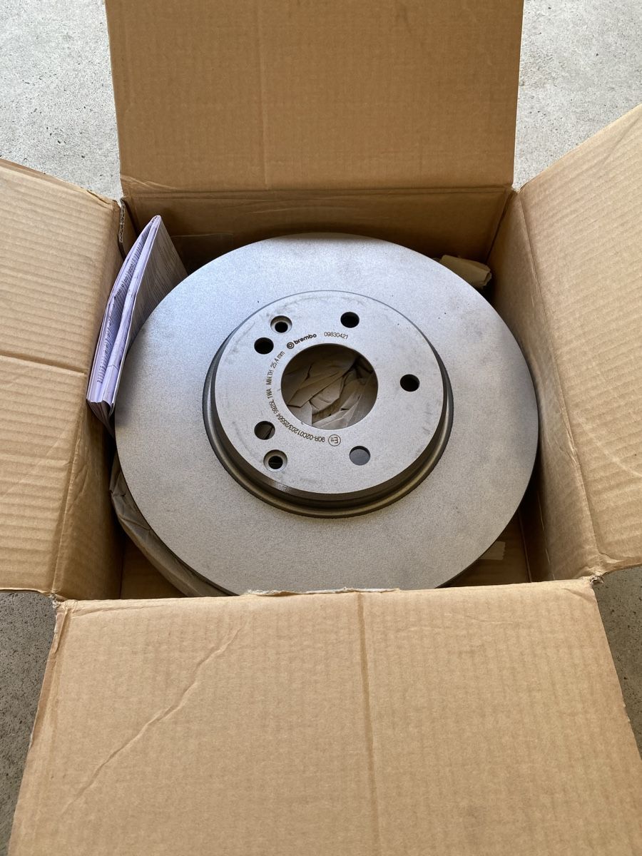 Brembo Tutti pezzi di ricambio auto: Mercedes Bremsscheibe/ Beläge vorne – Nuovo e nell'imballaggio originale da Frauenfeld venduto da sebiseiterle