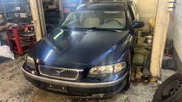 Volvo V70 2.4 170PS