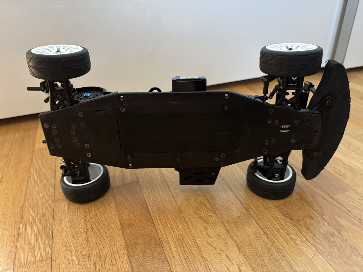 Tamiya Modellismo RC: Tamiya TA06 Chassis Brushless – Usato da Bad Zurzach venduto da Zahnd2 3