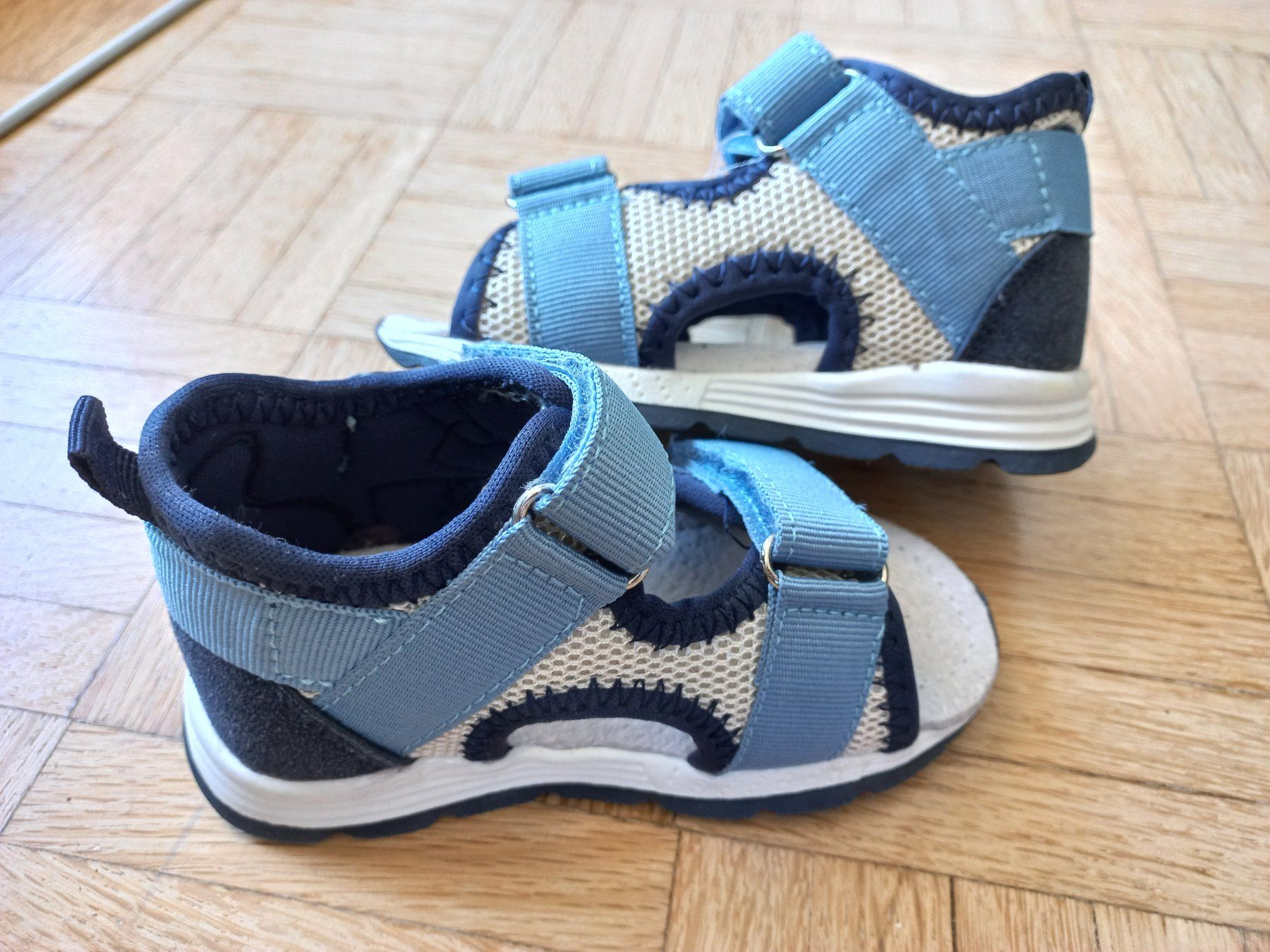 Scarpe per ragazzi: neue Kinder Sandale – Nuovo e nell'imballaggio originale da Langnau am Albis venduto da kit_l9h5 3