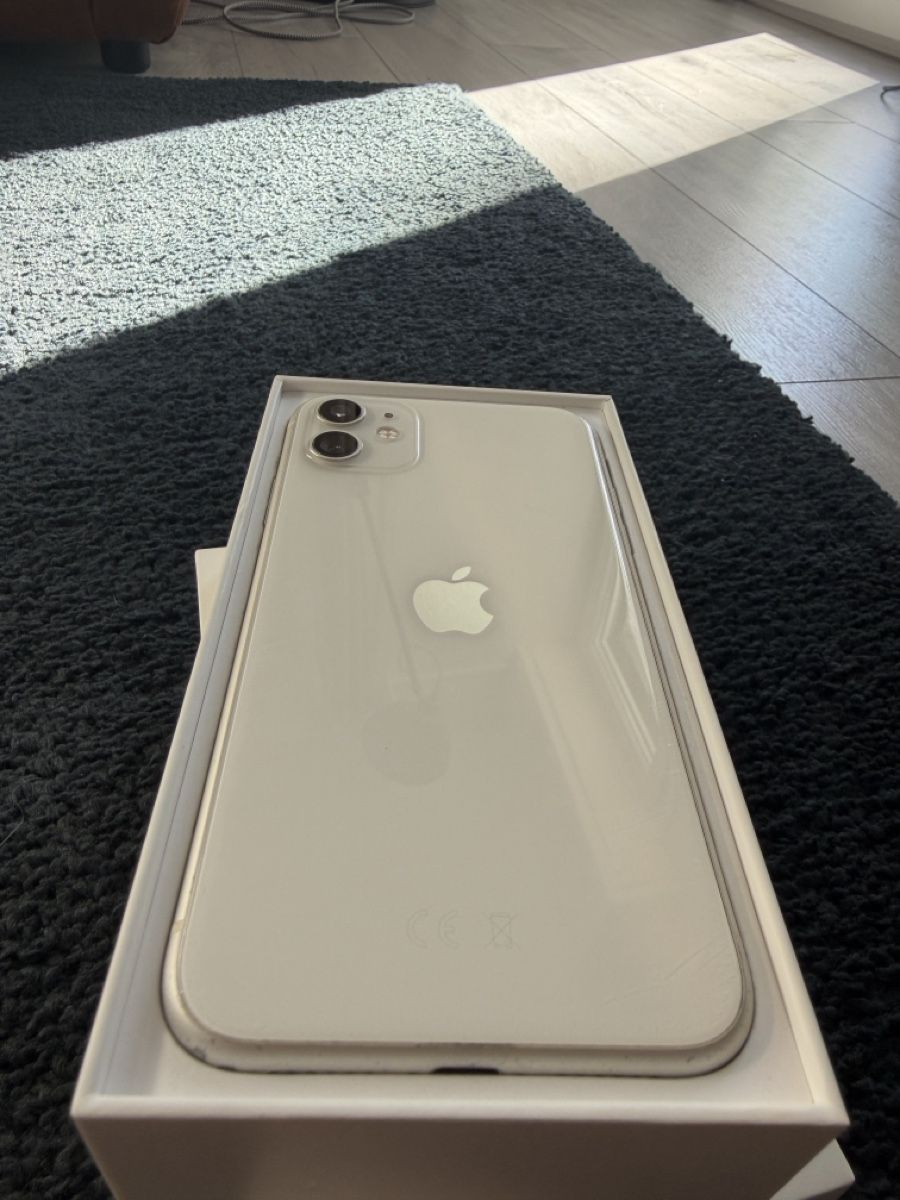 Apple Handys / Smartphones: iPhone 11 blanc  – Gebraucht aus Pully von Valoudu42 2