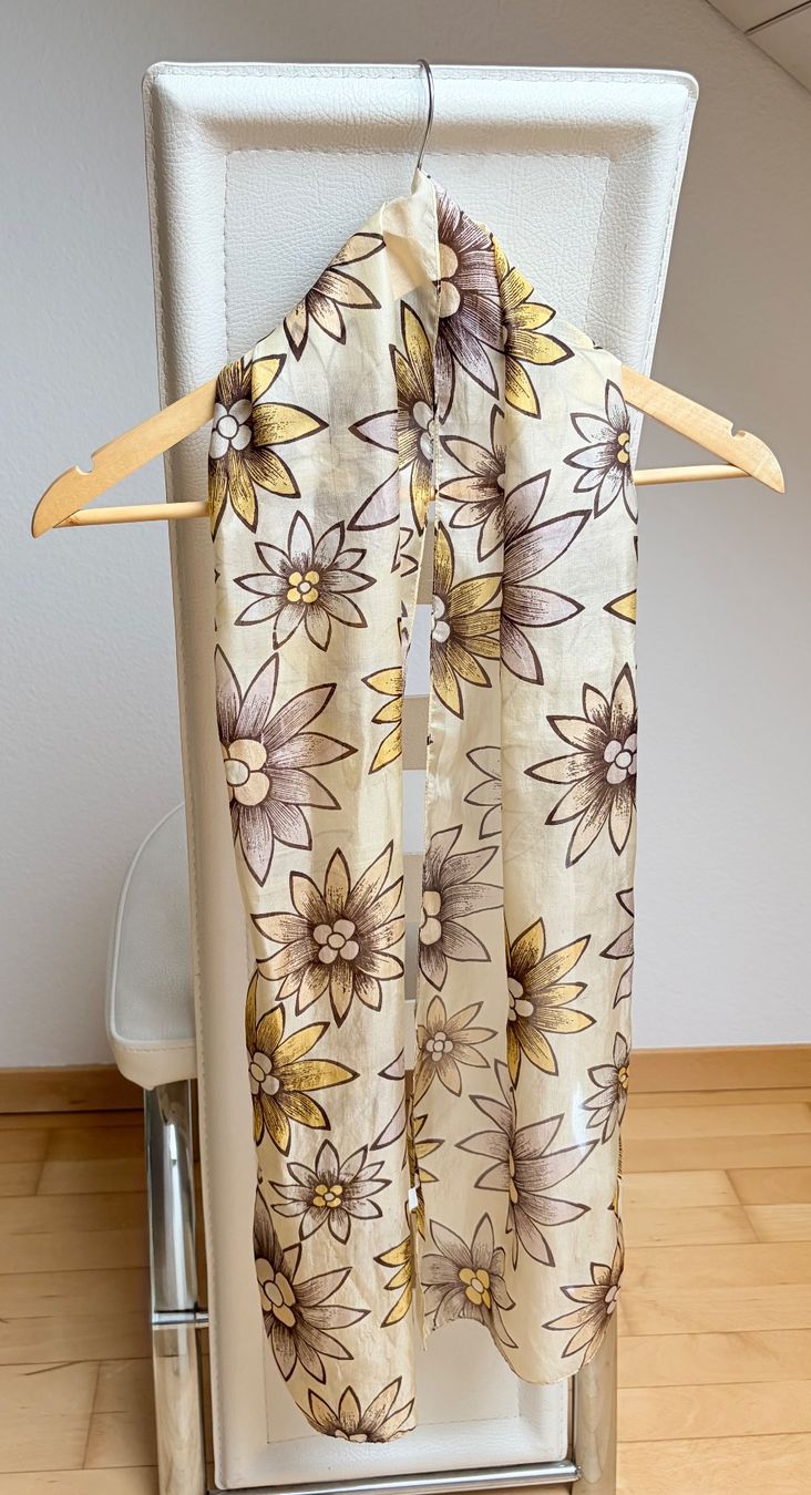 Foulards & écharpes: Seide Schal – D'occasion à Unterägeri par Jutka_04 1