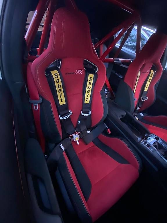 Tutte le macchine: rollbar type r fk8 – Usato da Morbio inferiore venduto da Scavo20 3