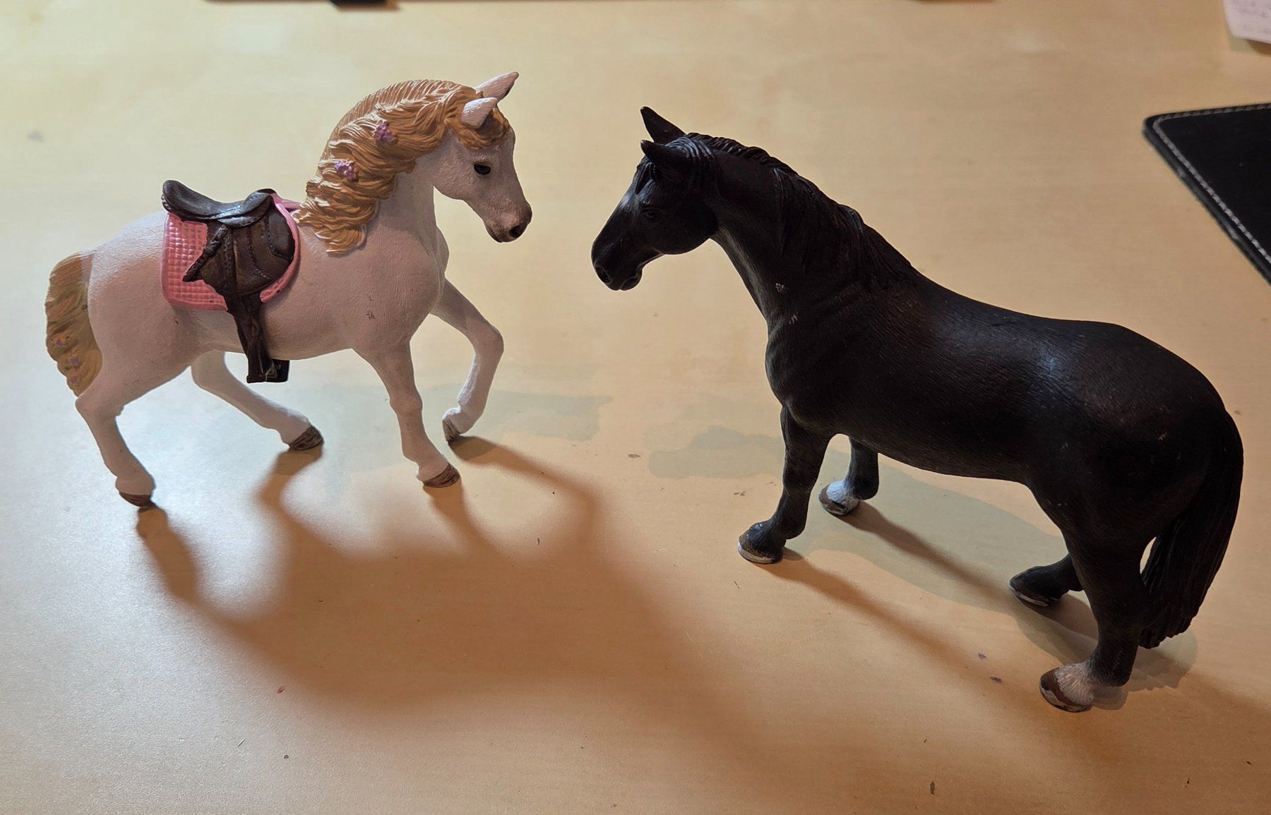 Schleich Spielzeuge: 2 Schleich Pferde ( Set 62 ) – Gebraucht aus Niederuzwil von kleine_hexe