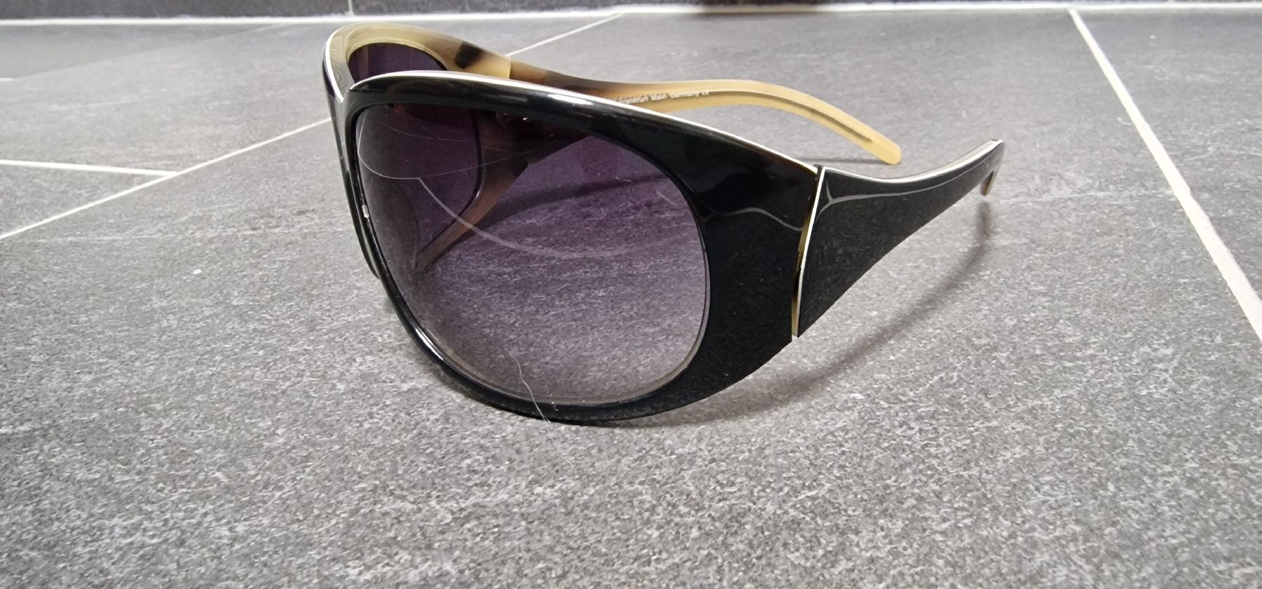 Occhiali & Lenti: Stylische Sonnenbrille 😎 – Usato da Reinach AG venduto da Bodomia 2