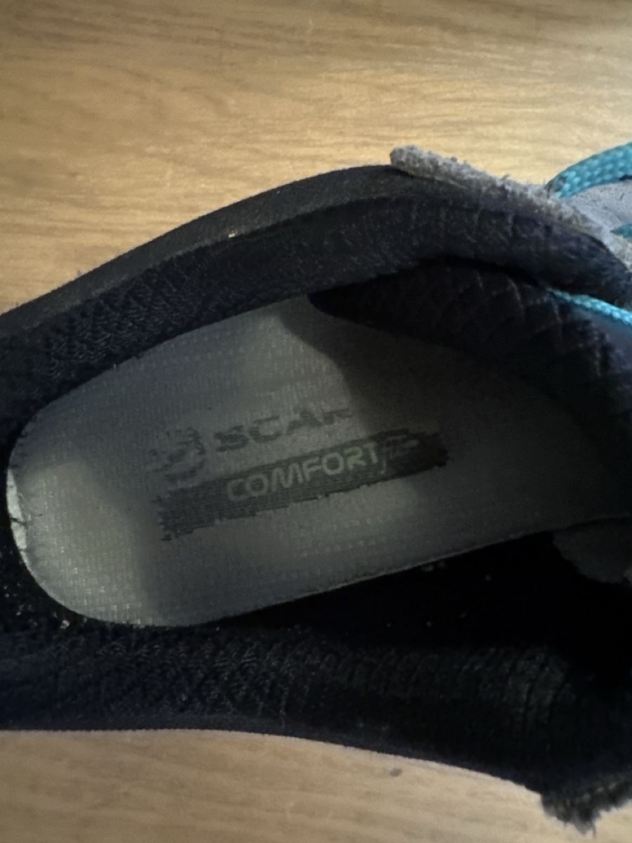 Scarpa Scarpe da donna: SCARPA Kletter-/Wanderschuhe grau/blau gebraucht Gr. 38 – Usato da Wabern venduto da Sunshine55 4