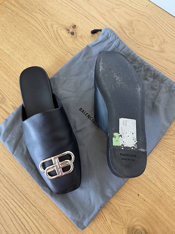Balenciaga Scarpe da donna: Balenciaga Slipper – Usato da Zug venduto da mel_kyra 2