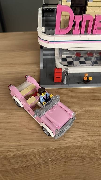 Kit di costruzioni: Lego Amerikanisches Diner – Usato da Solothurn venduto da Juliasju 4