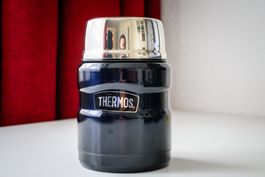 Neuwertig! Foodbehälter von Thermos mit Löffel aus Edelstahl