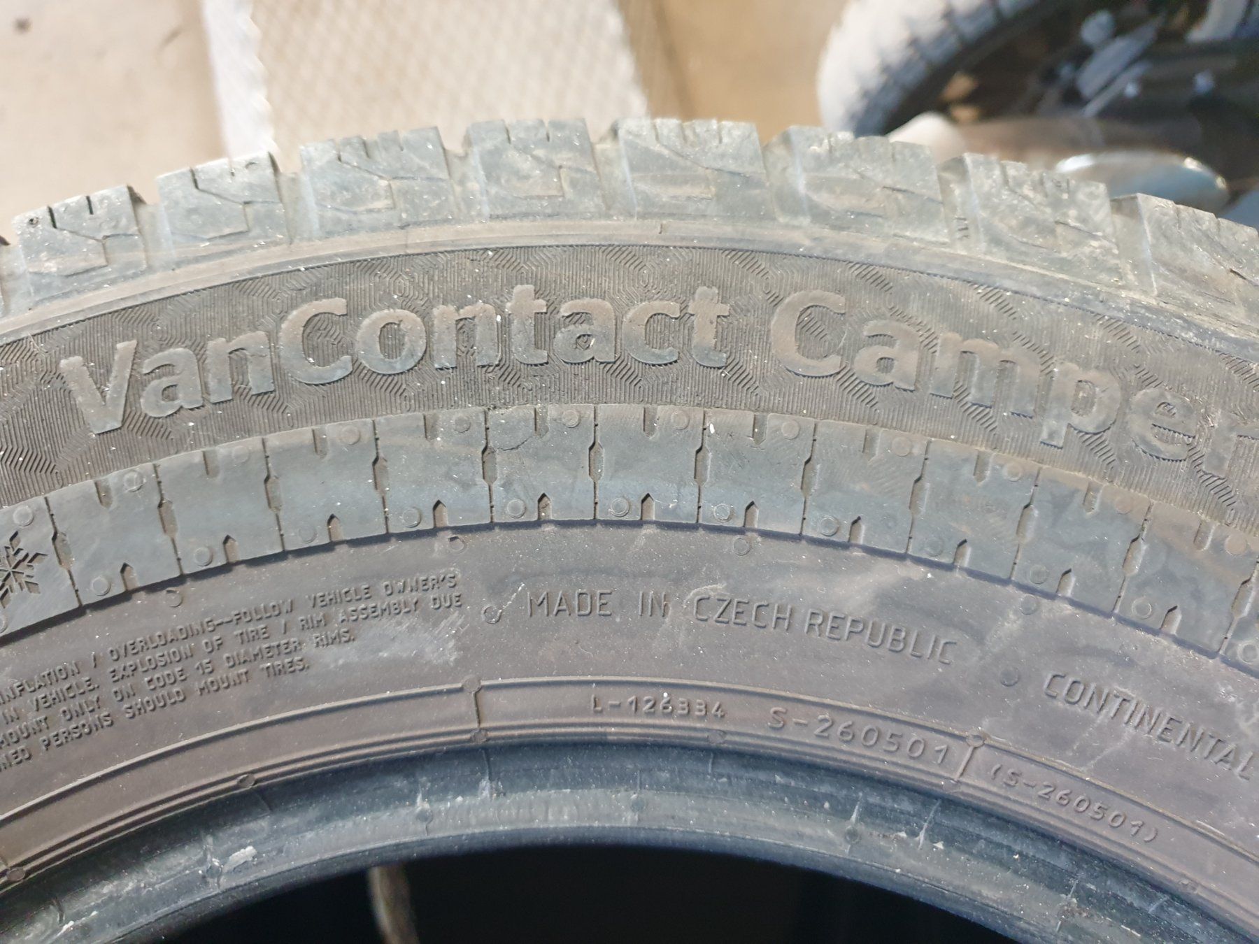 Pneus & Kompletträder: 4 pneus 215/70R15 CP – Gebraucht aus Combremont-le-Petit von goma4 4