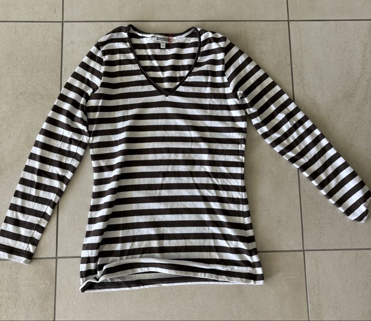 T-Shirts: Street One Sweetshirt – Gebraucht aus Vordemwald von Stee1990
