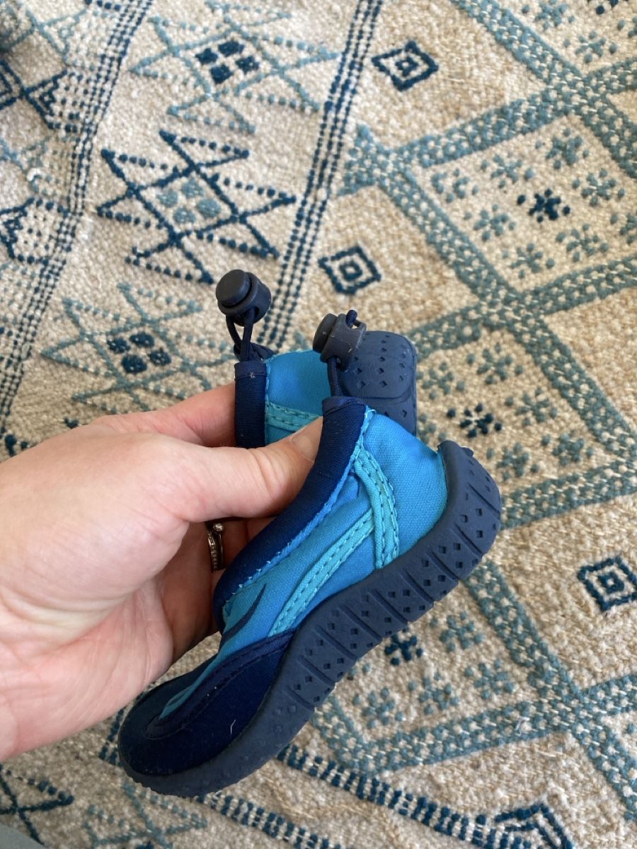 Scarpe per ragazzi: Badeschuh in Grösse 22 – Usato da Münchenstein venduto da nuk2018 3