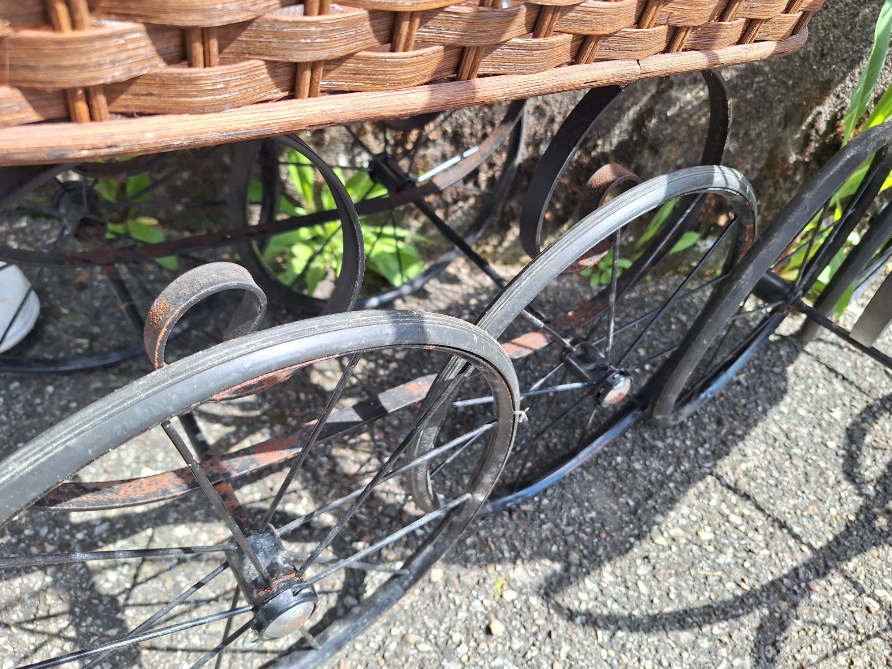 Carrozzine per bambole: 2 STK PUPPENWAGEN VINTAGE – Usato da Huttwil venduto da Kunterbuntli 4