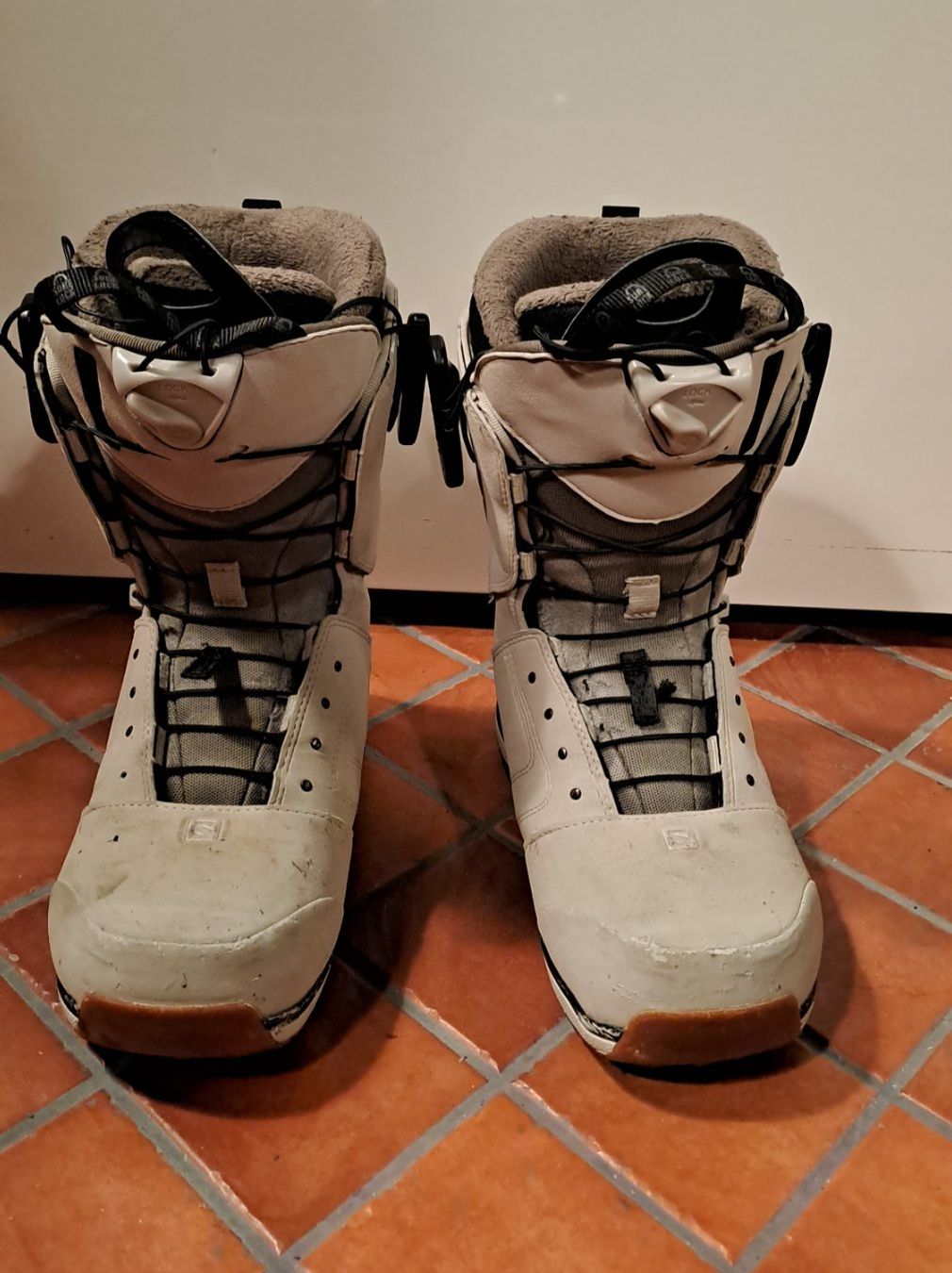 Salomon Scarpe da donna: Salomon Snowboard Schuhe Gr.38.5 – Usato da Oberrieden venduto da Raja011 1