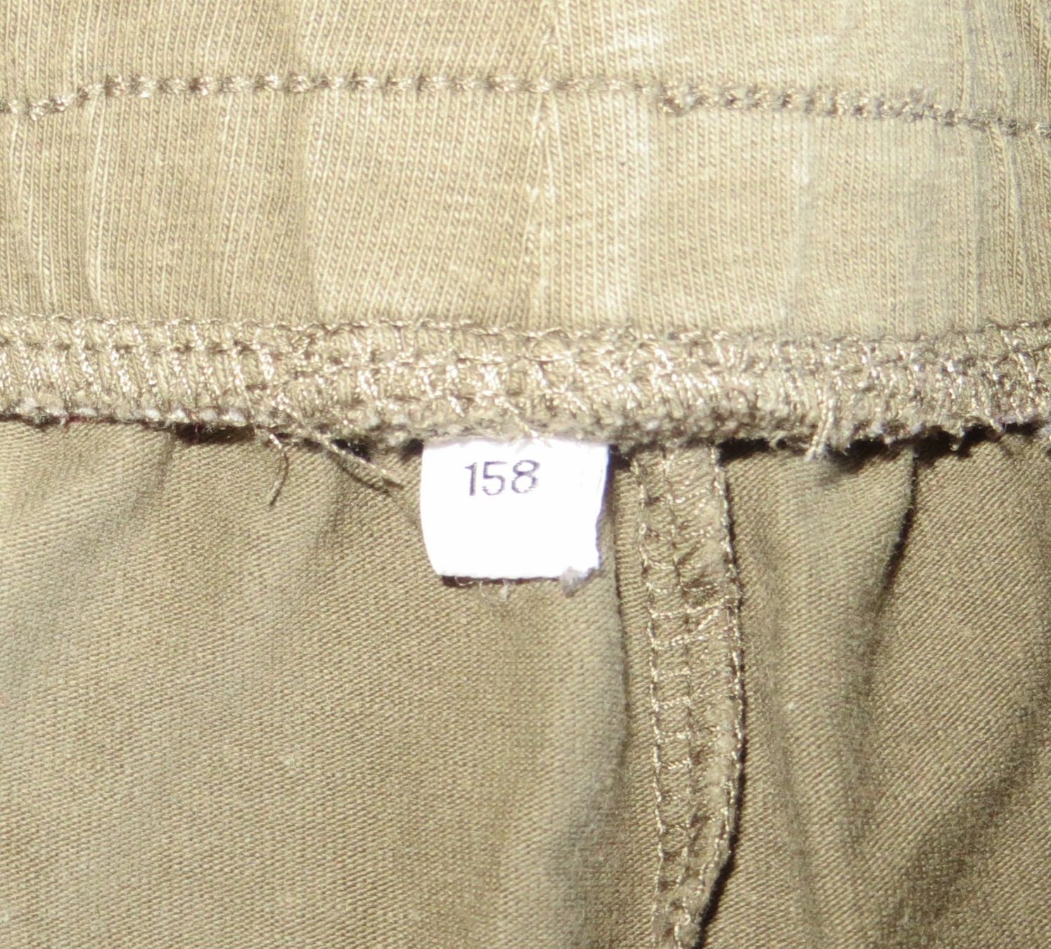Pantaloni: short kaki 158 C&A – Nuovo (secondo la descrizione) da Athenaz (Avusy) venduto da cyrano476 1