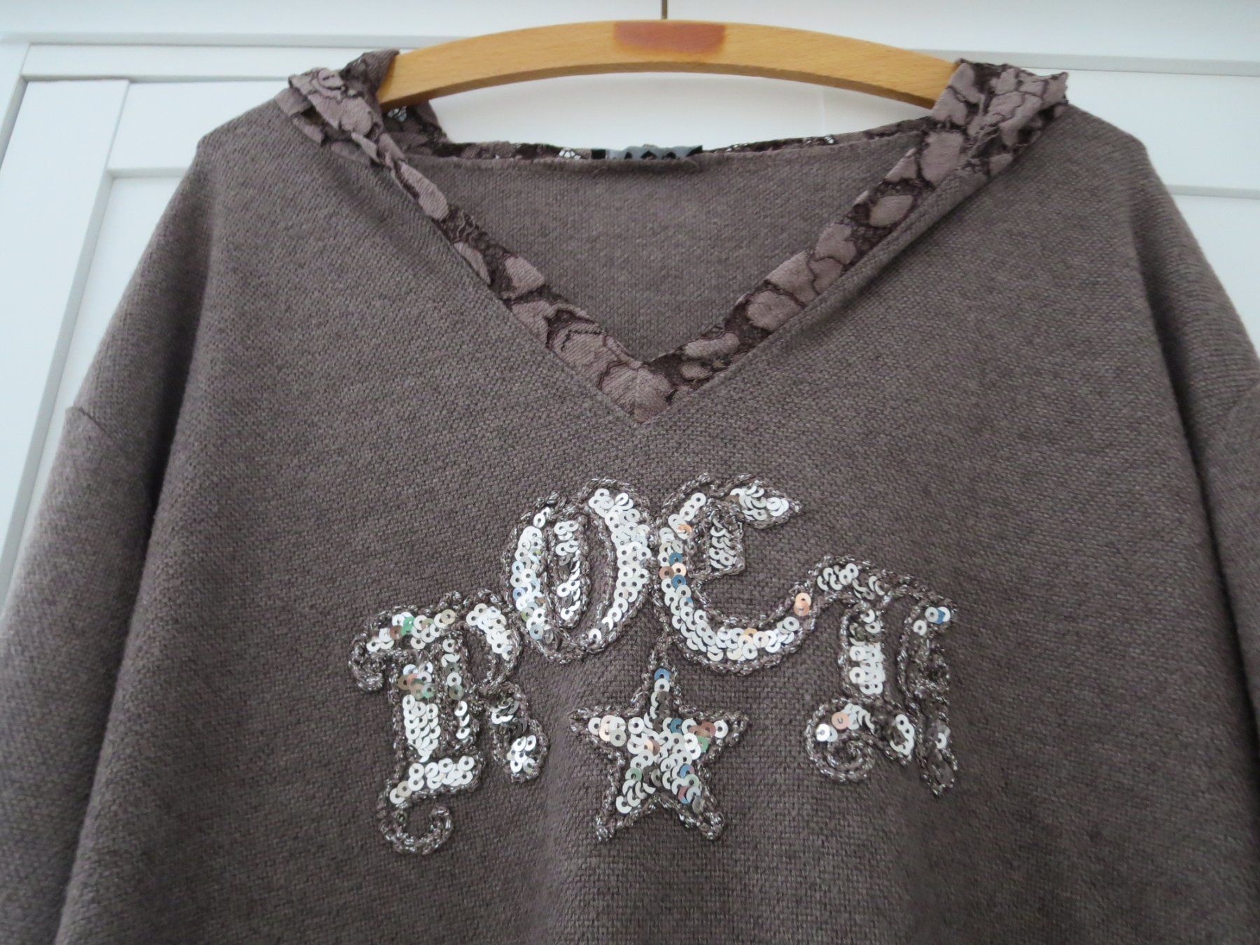 Maglioni & Felpe: Leichter Damen Pullover mit Kapuze/Gr. 44 – Usato da Wallisellen venduto da Arvenstube 2