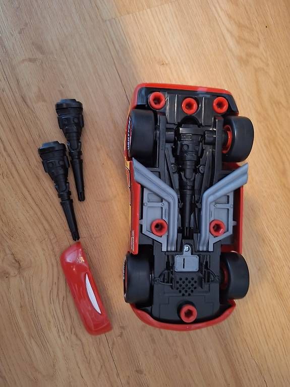 Giocattoli: REVELL / Schraubauto Lightning McQueen – Nuovo (secondo la descrizione) da Buochs venduto da DasBaerchi 1