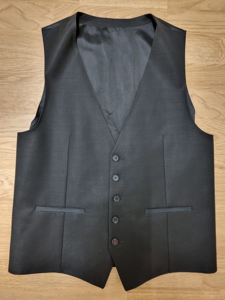 Gilets & Westen: Elegante Herrenweste, Schwarz, Grösse 48 – Neu (gemäss Beschreibung) aus Kollbrunn von Frma18