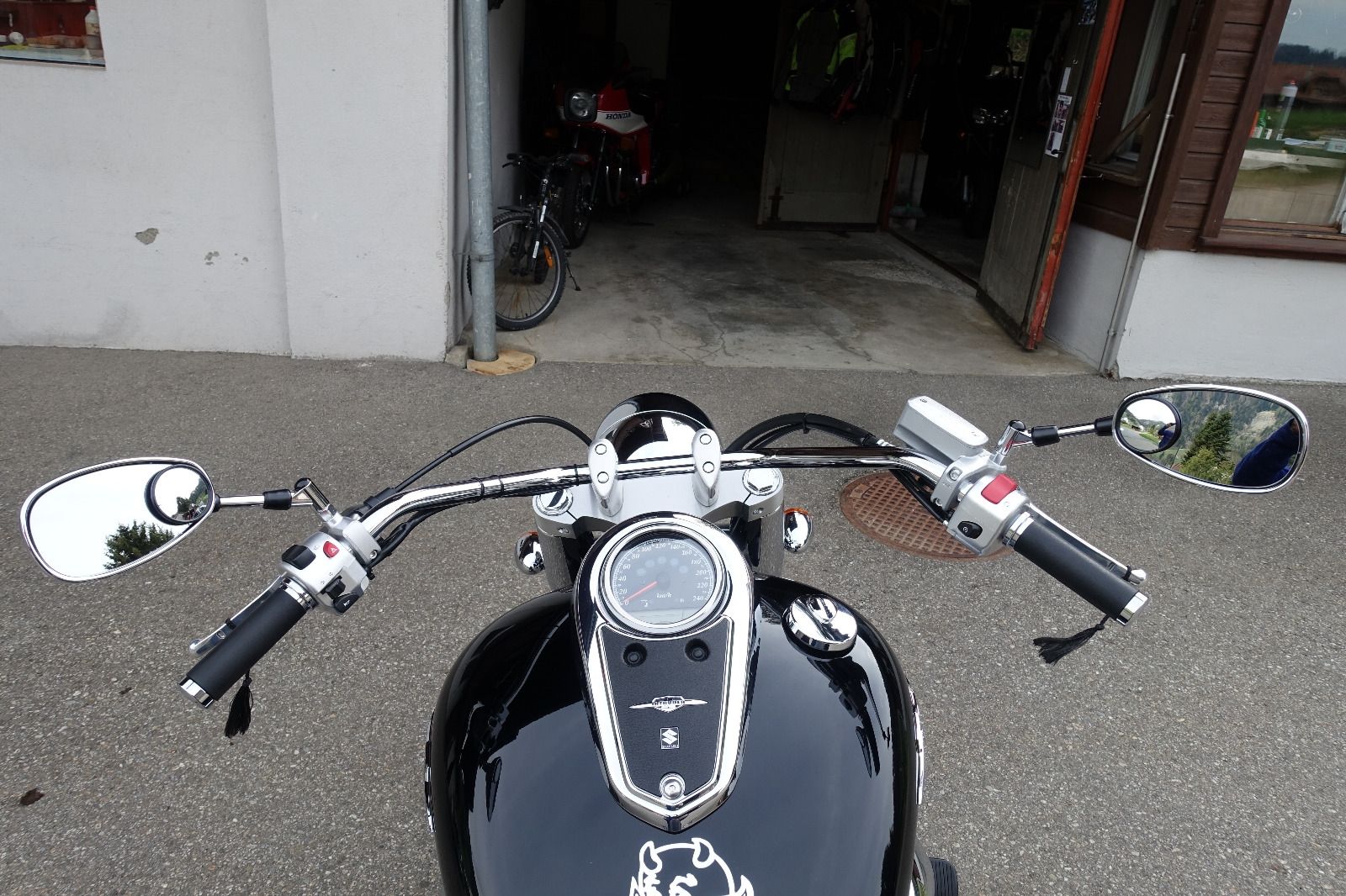 Suzuki Chopper: Suzuki C1800R Intruder – Usato da Marbach LU venduto da simliber 4