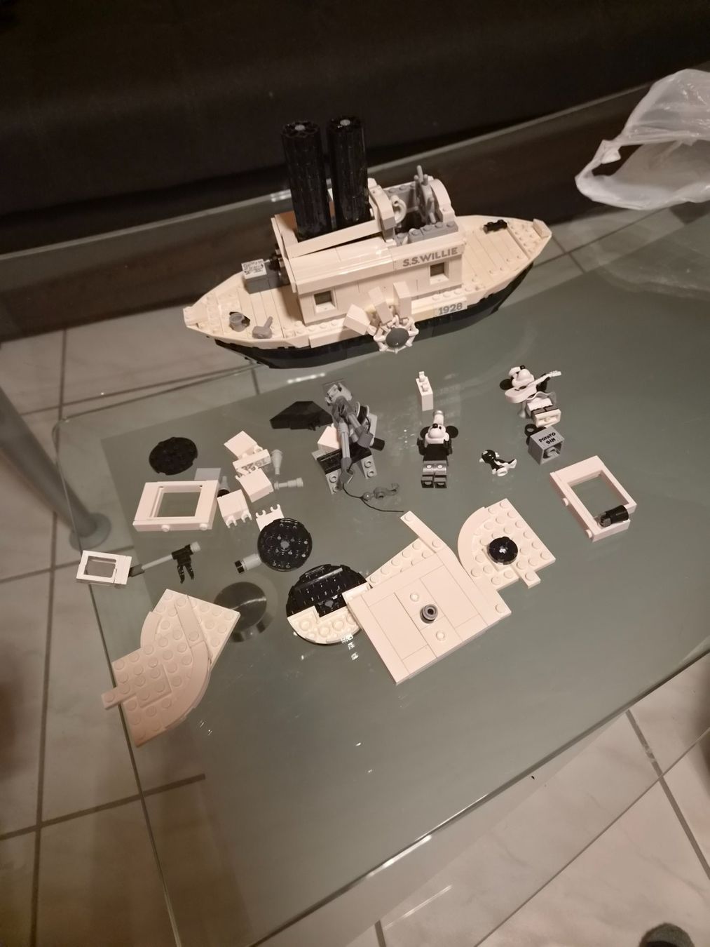 Lego Kit di costruzioni: LEGO Steamboat Willie 21317 – Usato da Egerkingen venduto da Pascal.FL